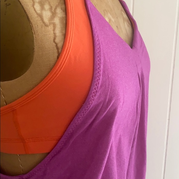 LULULEMON- tank with built in sports bra - Picture 4 of 6